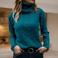 Enfärgad långärmad stickad tröja med turtleneck för kvinnor